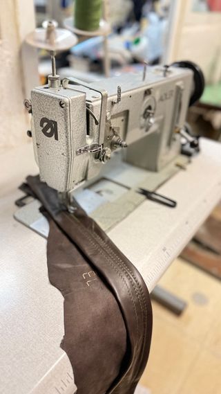 Máquina de coser Adler 267 Triple Arrastre