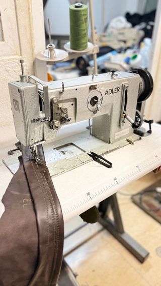 Máquina de coser Adler 267 Triple Arrastre