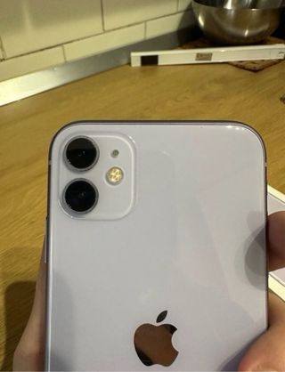 iPhone 11 64GB Morado