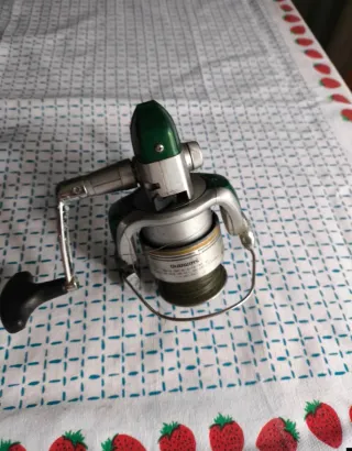 Carrete de pesca Shimano Alivio 1000FB