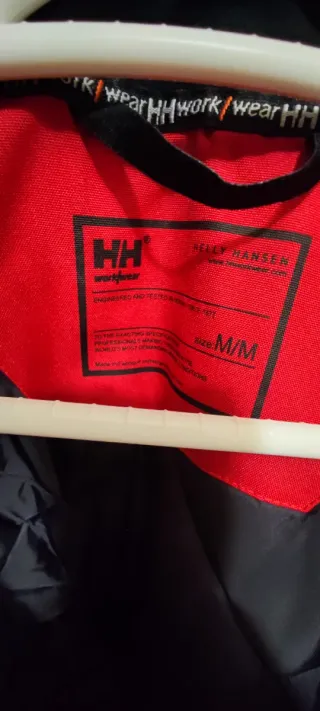 Chaqueta Helly Hansen Roja y Negra