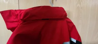 Chaqueta Helly Hansen Roja y Negra