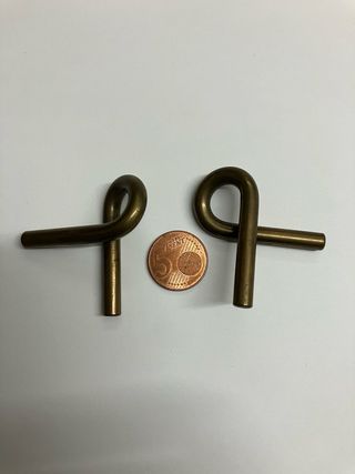 Rompecabezas de clavos entrelazados