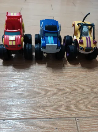 3 Camiones de Juguete