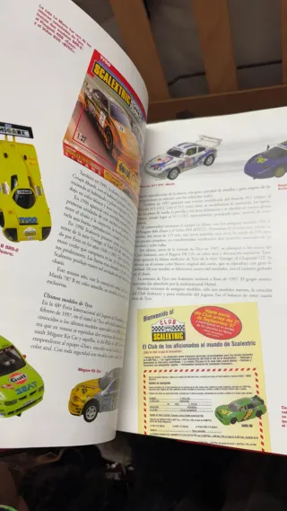 Libro "40 años de scalextric en España"