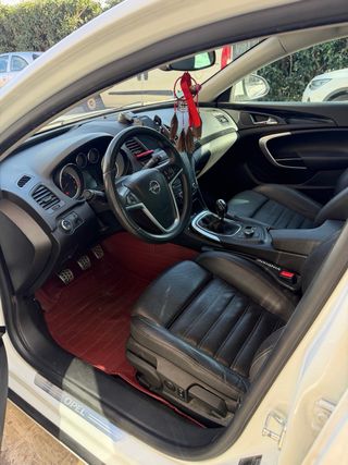Opel Insignia 2011