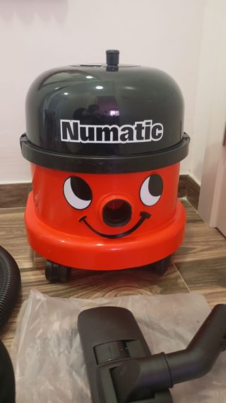 NUMATIC V200 Aspiradora Industrial