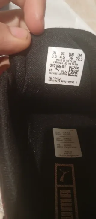 Zapatillas Puma Mujer Negras con Rojo