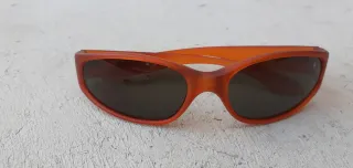 Gafas de sol Bollé Naranja con funda. Años 90
