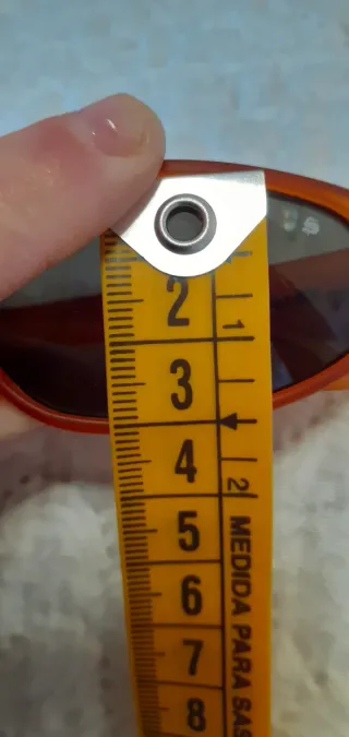 Gafas de sol Bollé Naranja con funda. Años 90