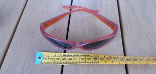 Gafas de sol Bollé Naranja con funda. Años 90