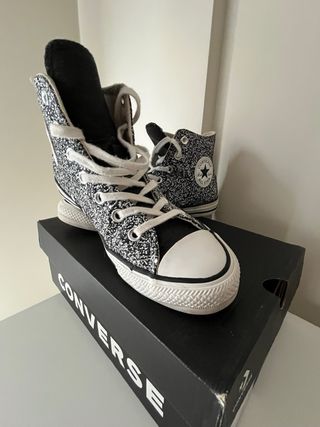 Zapatillas Converse Negro y Blanco