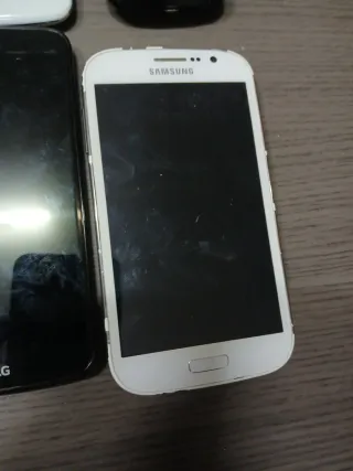 Lote 4 móviles LG y Samsung