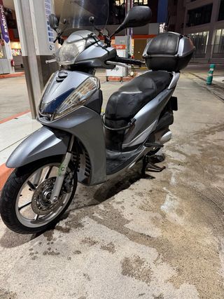 Honda SH300i ABS 2012
