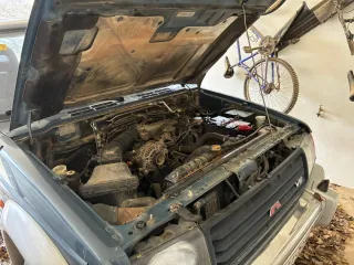 Mitsubishi Montero V6