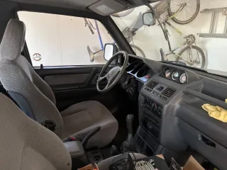 Mitsubishi Montero V6