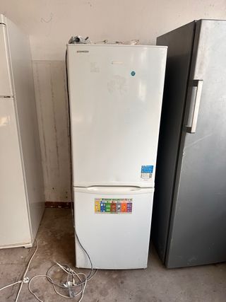 Nevera en buen estado