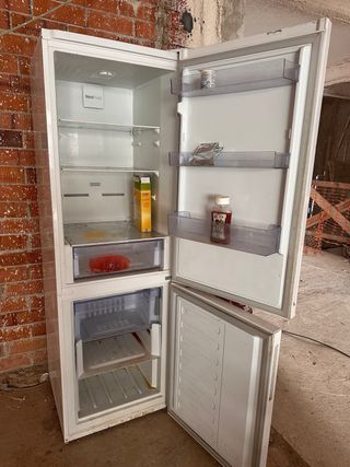 Nevera en buen estado
