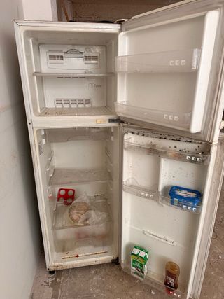 Nevera en buen estado