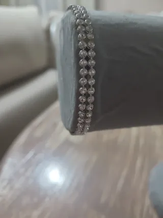 Soporte/expositor para pulseras y relojes