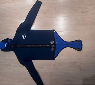 Traje de neopreno Star France 5-7mm con capucha