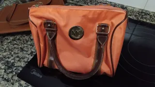 Bolso Michael Kors pequeño naranja y marrón