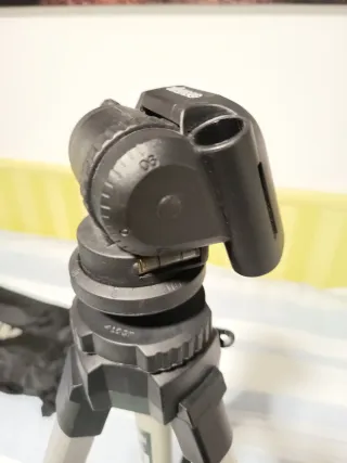 Trípode Vivanco para cámara más bolsa