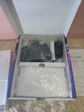 Nintendo Switch OLED Completa + Funda