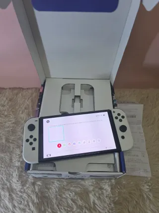 Nintendo Switch OLED Completa + Funda