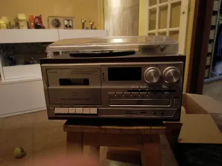 Equipo de música retro