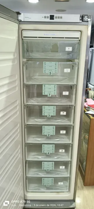 Congelador Vertical Liebherr No Frost