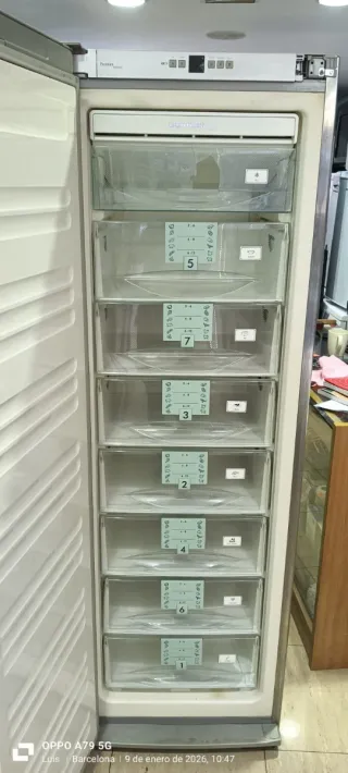 Congelador Vertical Liebherr No Frost