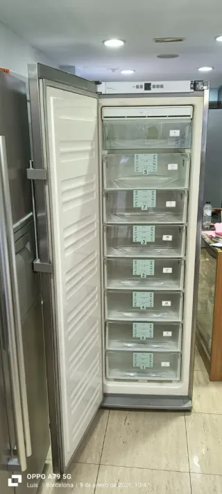 Congelador Vertical Liebherr No Frost