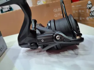 Carrete Pesca NGK II 8000 Negro (Nuevo)