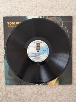 Tom Waits - The Heart Of Saturday Night