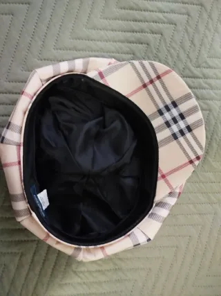 Boina Burberry Beige