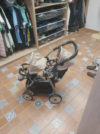 Carro de muñecas doble