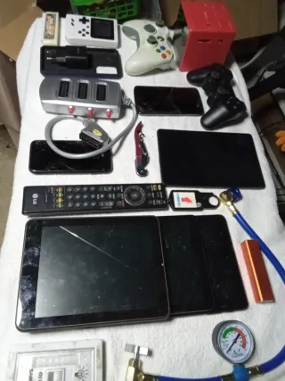 Lote de Electrónica y Accesorios