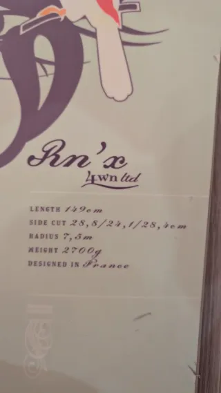 Snowboard Quechua con fijaciones