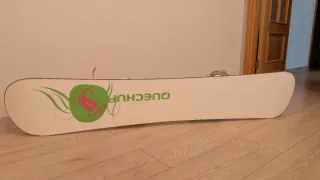 Snowboard Quechua con fijaciones