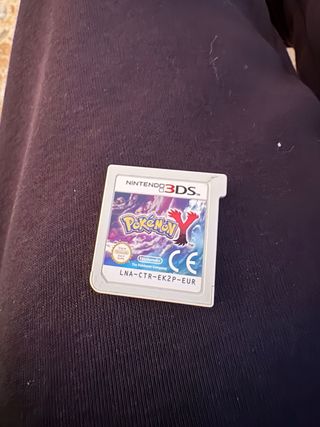 Nintendo 3DS Pokémon Y + Inazuma Eleven Sombra