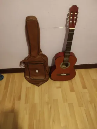 Guitarra Clásica Española con funda