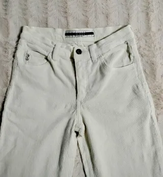 Pantalón pana fina Guess mujer blanco