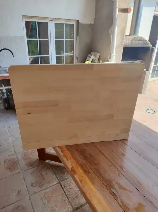 Mesa plegable de pared de madera