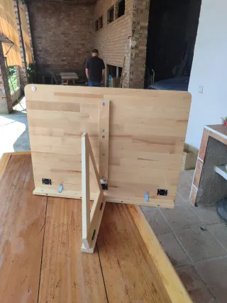 Mesa plegable de pared de madera