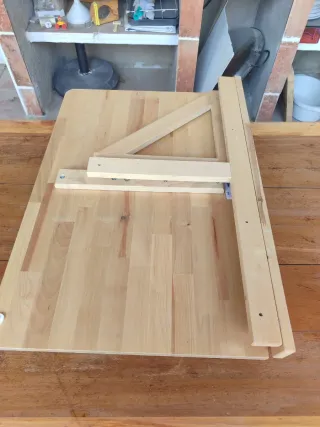 Mesa plegable de pared de madera