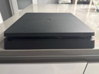 PS4 Slim 500GB + Mando Azul