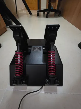 Volante e Pedali da Gaming per PC e PlayStation