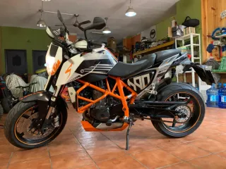 KTM 690 DUKE R 2013