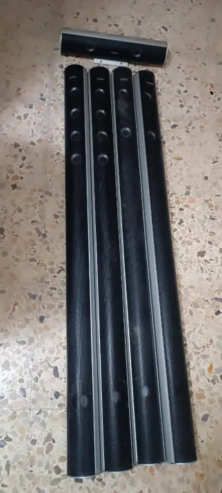 Altavoces Barra Sonido Negro y Plata